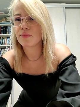 Linda_Gregory naked stripping on cam for live sex video chat