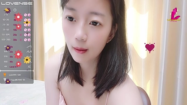 Lucky-qianqian naked stripping on cam for live sex video chat