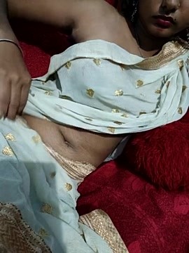 niya101 naked stripping on cam for live sex video chat