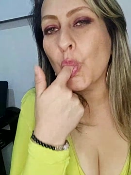 Office_Crazy naked stripping on cam for live sex video chat