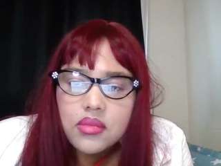 Suri naked in her Live Sex Chat