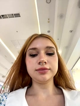 sweetmelooon naked stripping on cam for live sex video chat