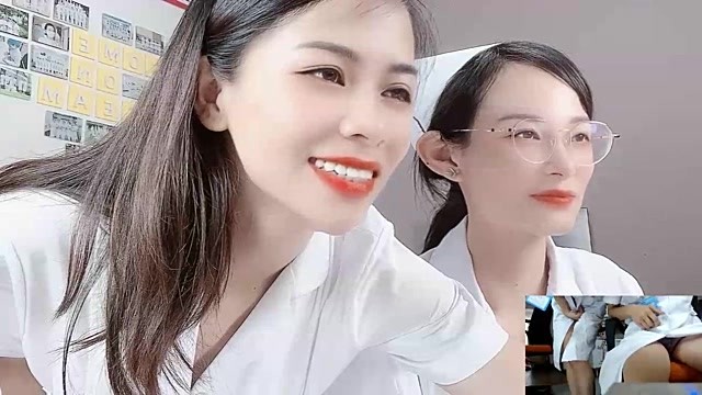 wenwen1688 naked stripping on cam for live sex video chat