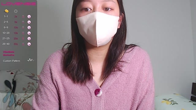 Yuiyui08 naked stripping on cam for live sex video chat
