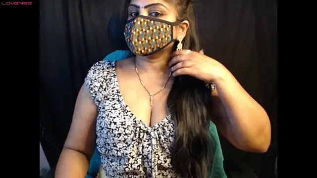 harika-sexy naked stripping on cam for live sex video chat