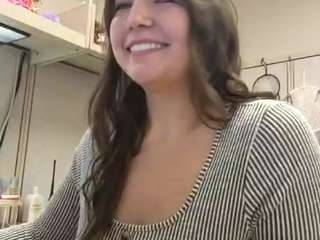Norabigbutt23 naked in her Live Sex Chat