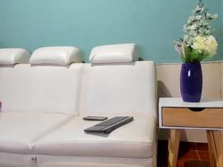 Tamara-rossex naked in her Live Sex Chat
