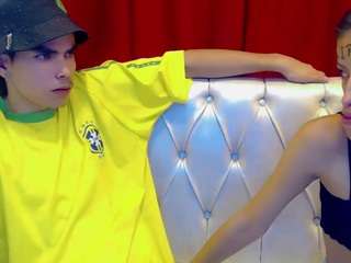 DanielAndSandy naked in her Live Sex Chat