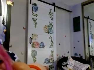 emberemb3r naked in her Live Sex Chat