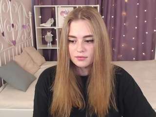Sofa naked in her Live Sex Chat
