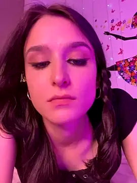 SparkleDiamont naked stripping on cam for live sex video chat