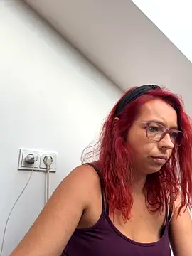 Sweet-tase35 naked stripping on cam for live sex video chat