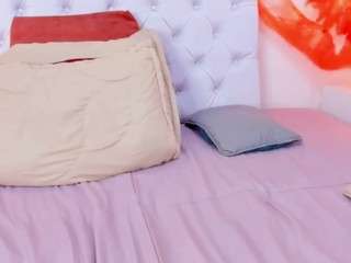Charlotte-zc naked in her Live Sex Chat