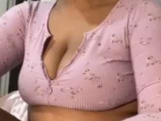 GoddessxSlaveKink naked in her Live Sex Chat