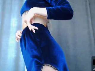 KristlyJuicy naked in her Live Sex Chat
