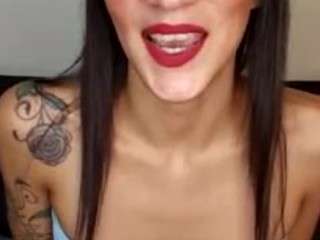 MrsSweetpea naked in her Live Sex Chat