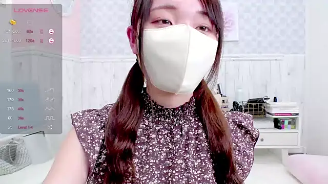 –naru– naked stripping on cam for live sex video chat