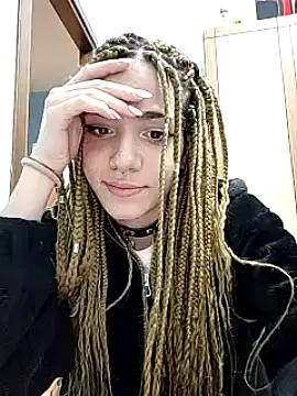 ShannonShanny naked stripping on cam for live sex video chat