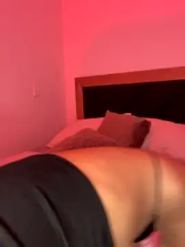 Susi_bell naked stripping on cam for live sex video chat