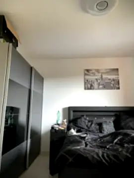 juliaundadem naked stripping on cam for live sex video chat