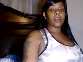 Thicky Nicky nude in hot Live Sex Chat
