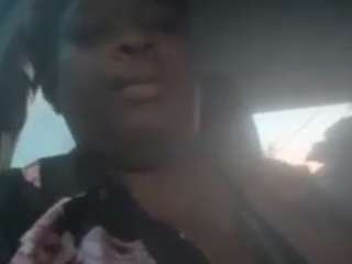 YALL-SCARED-OF-REAL-PUSSY naked in her Live Sex Chat