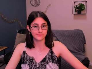 zaina-baby nude in hot Live Sex Chat