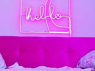 Aishelyng18 nude in hot Live Sex Chat