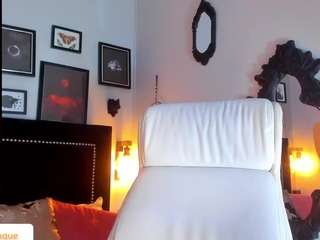 alahia-wang nude in hot Live Sex Chat
