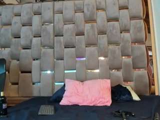 atenea-hottt nude in hot Live Sex Chat