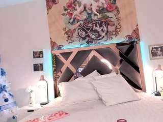 charlottee-4 nude in hot Live Sex Chat