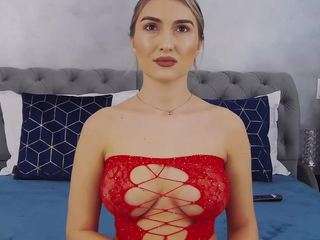 CloverLynn nude in hot Live Sex Chat