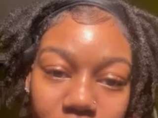 EsmeeCeline nude in hot Live Sex Chat