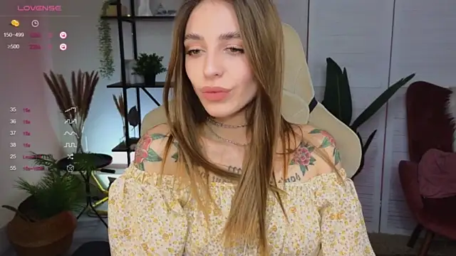 KylieJefferson naked stripping on cam for live sex video chat