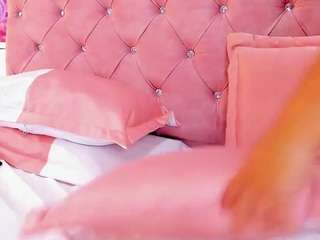 martinaolsen nude in hot Live Sex Chat