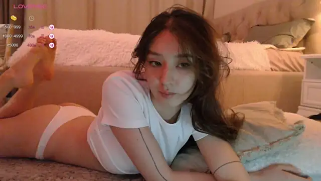 Sarasuo1 naked stripping on cam for live sex video chat