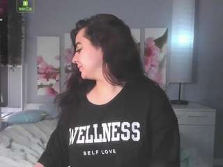 BellaDiaze nude in hot Live Sex Chat