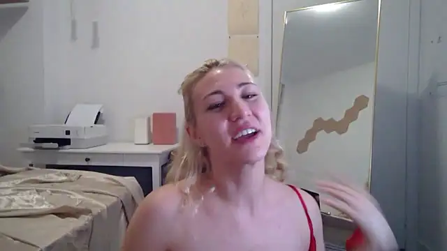 EllaRosexox naked stripping on cam for live sex video chat
