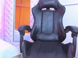 emmily-rose nude in hot Live Sex Chat