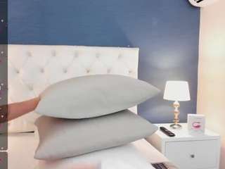 LuisaSmith1 nude in hot Live Sex Chat