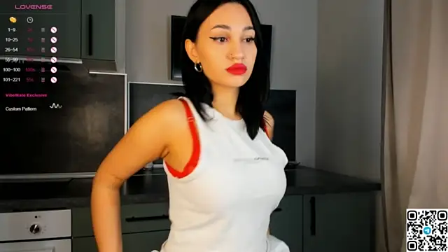 MaryTaylorfj naked stripping on cam for live sex video chat