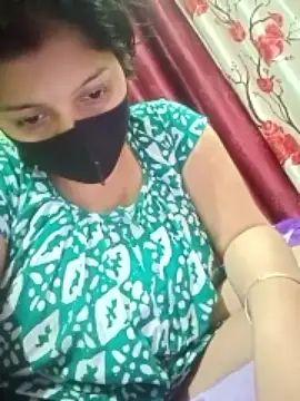 Queen-34 naked stripping on cam for live sex video chat