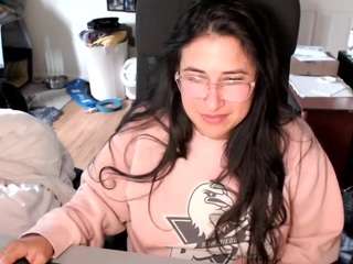 thickfr3akness nude in hot Live Sex Chat