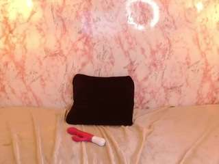 Aprill_kitty , ? nude in hot Live Sex Chat