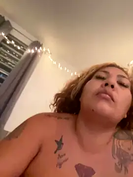 Exotickittykatt naked stripping on cam for live sex video chat