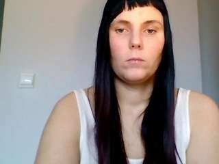 GenevieveLovely nude in hot Live Sex Chat