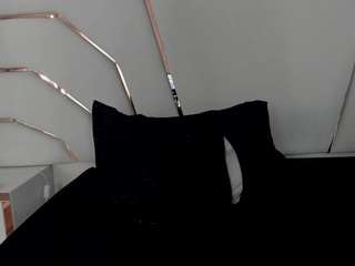 Victoria-Angel nude in hot Live Sex Chat