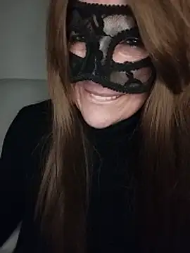 23Milly naked stripping on cam for live sex video chat