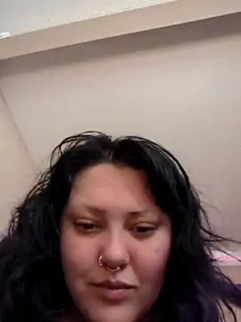 Cutegothcrybabyx naked stripping on cam for live sex video chat