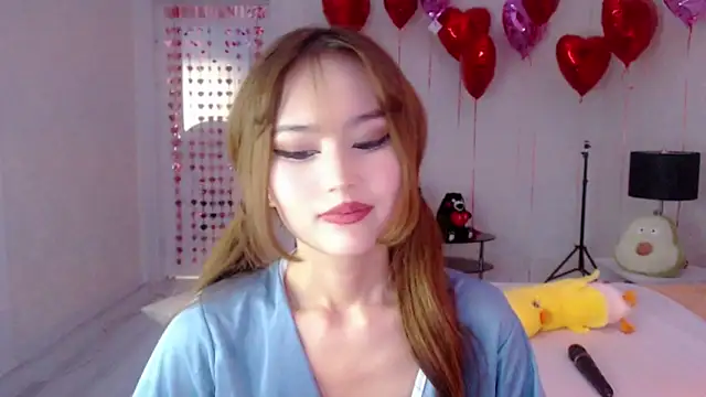 dumpling naked stripping on cam for live sex video chat